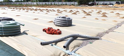 Система нижнего полива конного грунта