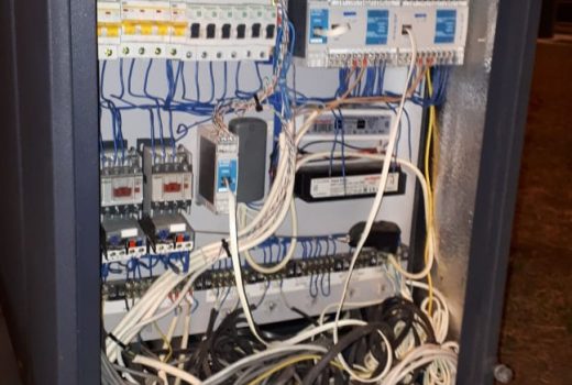 Шкаф управления группой насосов