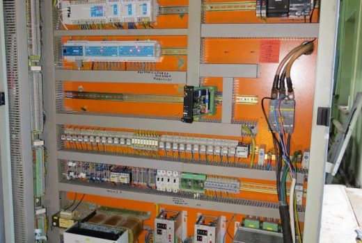 Автоматика ОВЕН занимает значительно меньше места в шкафу