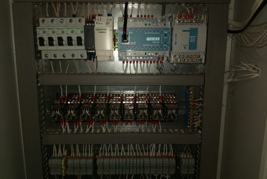 Шкаф управления насосами