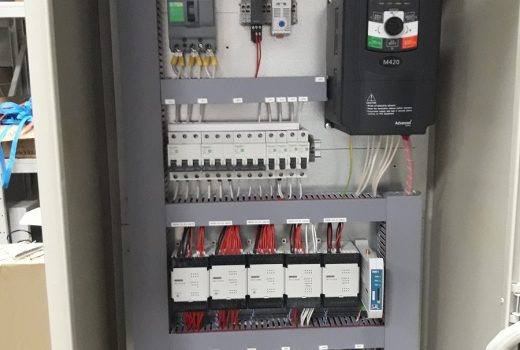 Шкаф хоз.питевого снабжения, счастотником.