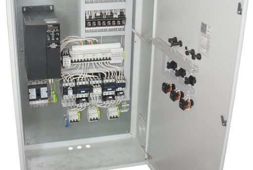 Щит управления насосами