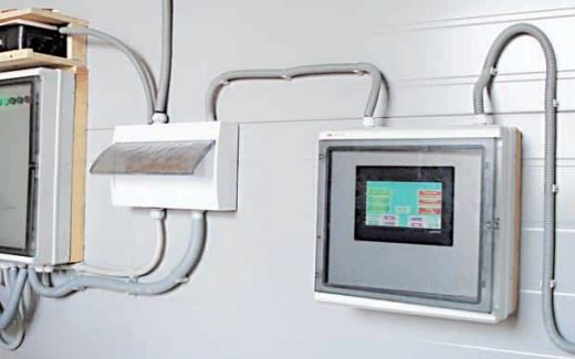 Основа системы управления – панель оператора СП270 с сенсорным управлением