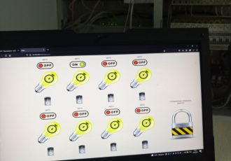 Управление освещением и дверями здания