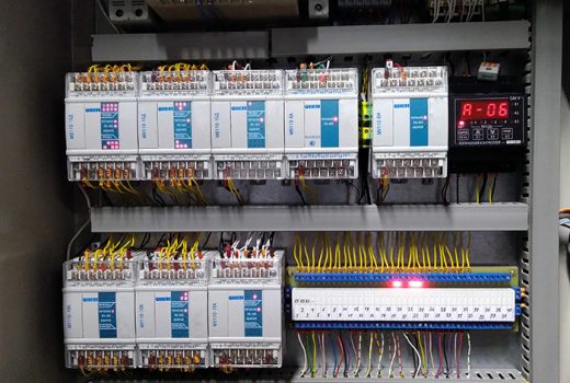 Щит автоматики (внутренний вид)